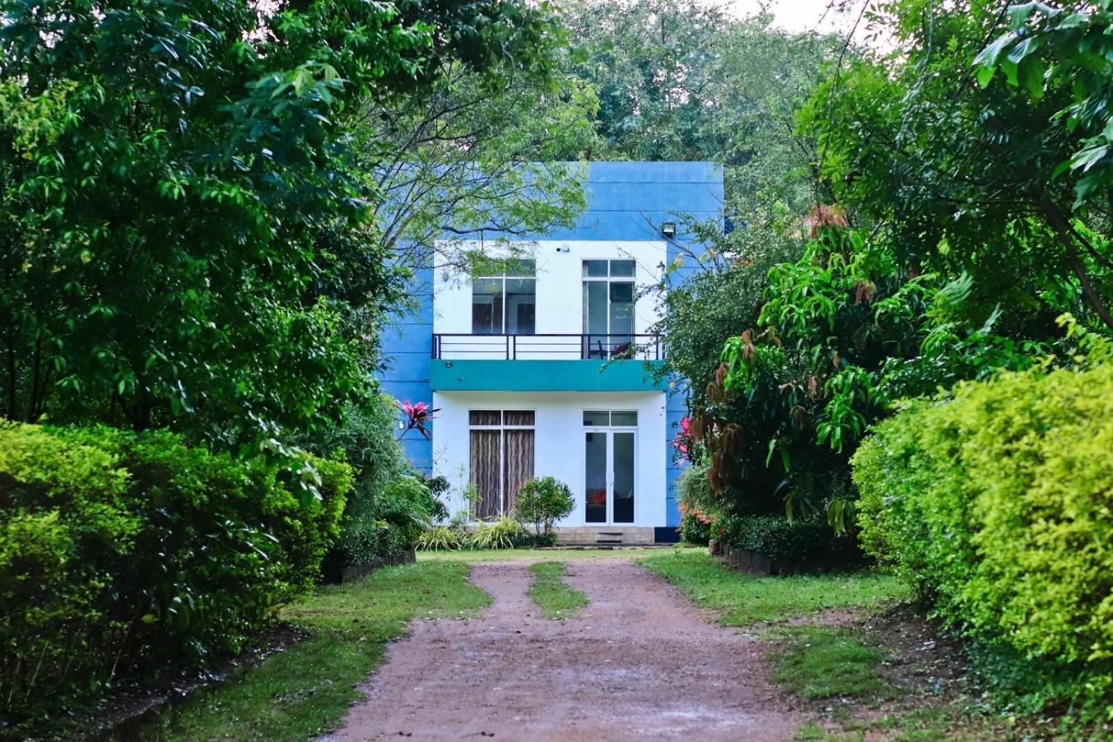 Peacock Resort Anuradhapura Exteriör bild
